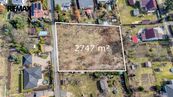 Stavební pozemek (2 747 m2) v Týnci nad Labem., cena 2949 CZK / m2, nabízí 