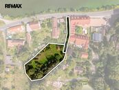Prodej stavebního pozemku o celkové rozloze 2.699 m ve Štiříně, Praha východ, cena 12990000 CZK / objekt, nabízí 